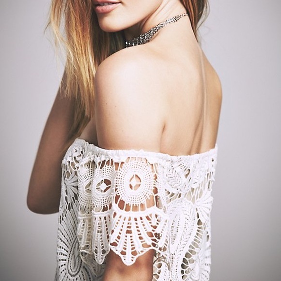 Lacey Lined Sweater DRESS Scalloped Trim - Picture 3 of 4